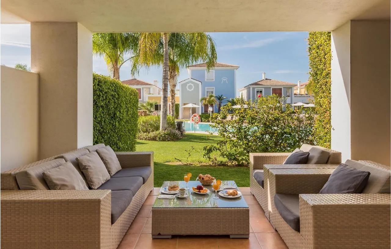 Beautiful Apartment In Estepona With Wifi 0*,