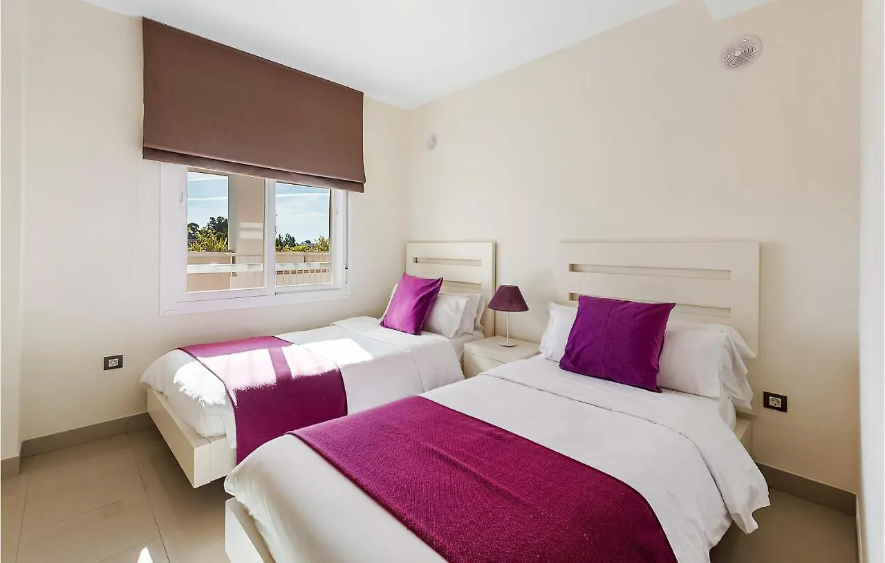 Beautiful Apartment In Estepona With Wifi