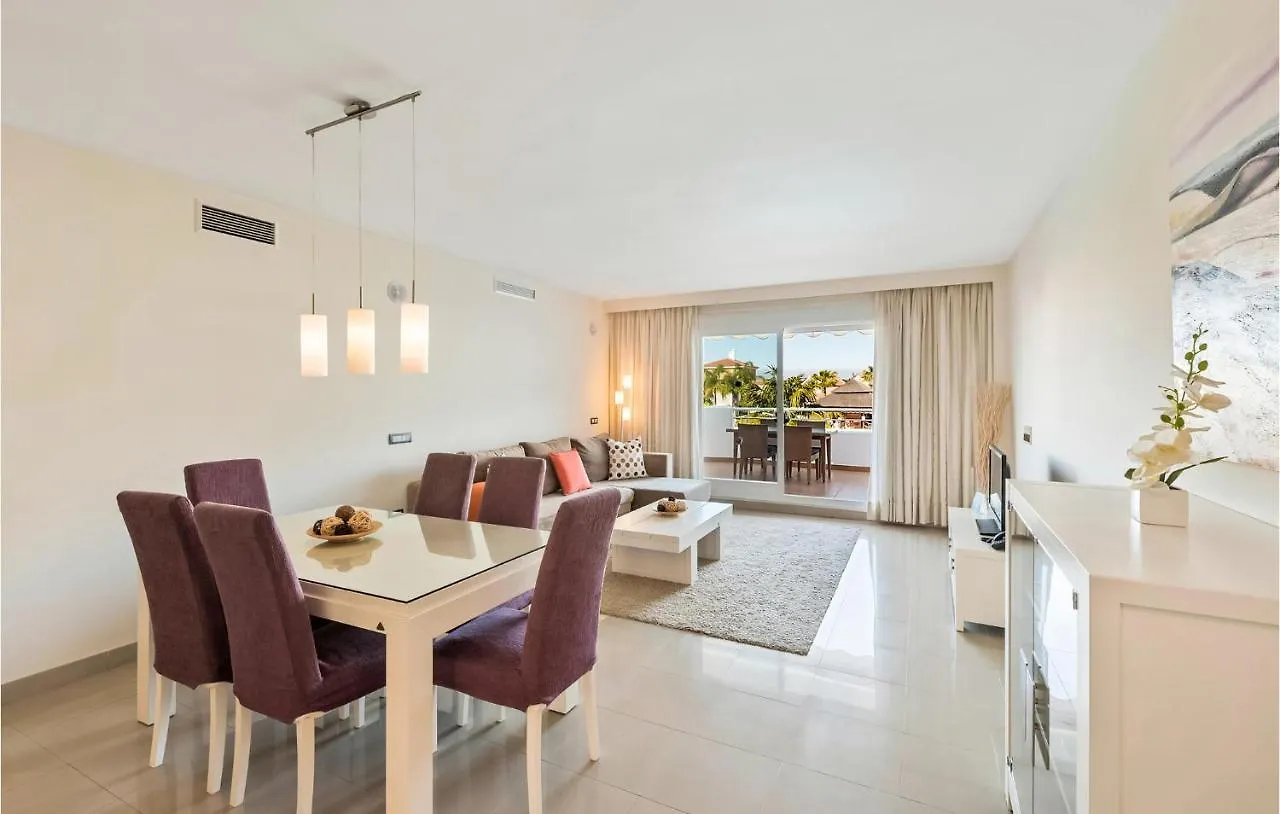Beautiful Apartment In Estepona With Wifi